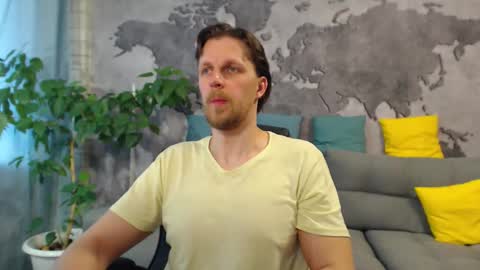 vikingchrisss online show from April 25, 9:23 am