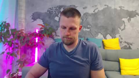 vikingchrisss online show from May 23, 10:08 am