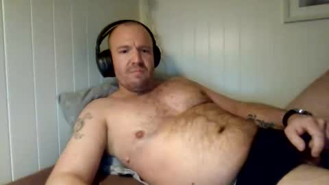 Snapshot of vikingsub30 chatting on February 17, 4:20 am vikingsub30 online show from February 17, 4:20 am