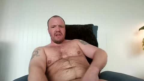 Snapshot of vikingsub30 chatting on May 1, 4:50 am vikingsub30 online show from May 1, 4:50 am