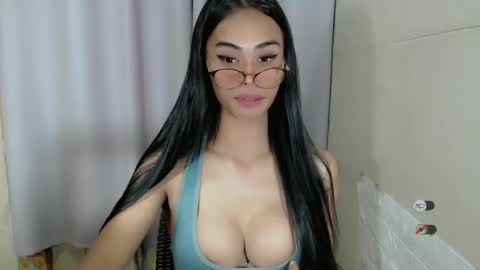 vikkylustfull online show from February 27, 4:43 pm