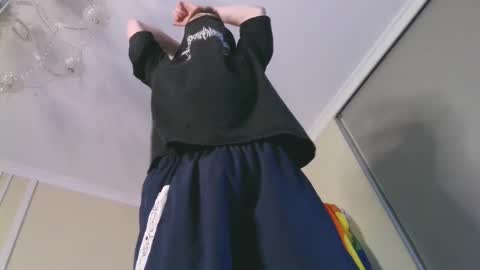 Max online show from February 9, 3:45 pm