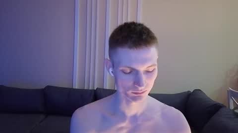 Max online show from April 24, 7:27 pm