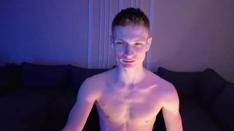 Max online show from April 26, 8:06 pm