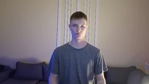 Max online show from August 2, 1:37 am
