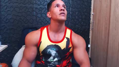 Viktor Herrera online show from November 13, 5:34 pm