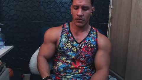 Viktor Herrera online show from November 20, 5:34 pm