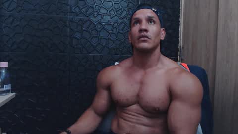 Viktor Herrera online show from December 22, 9:23 pm