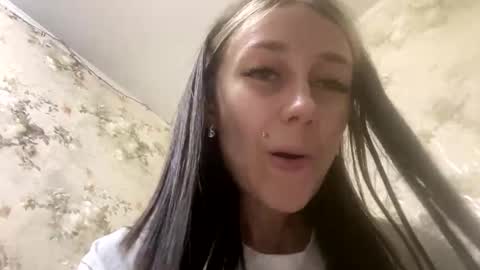 Sweett online show from May 10, 2:06 am