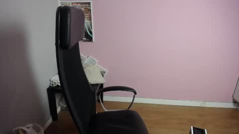 viktoria_lovely online show from June 30, 6:58 am