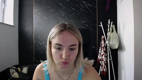 viktoria_lovely online show from July 28, 7:04 am