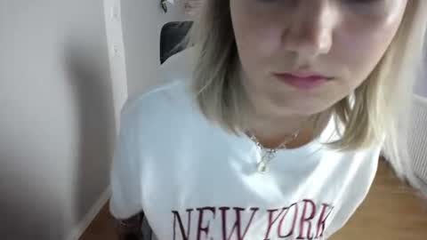 viktoria_lovely online show from July 31, 6:13 am