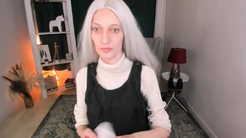 Snapshot of viktoriaclarrk chatting on December 3, 12:14 pm Viktoria online show from December 3, 12:14 pm