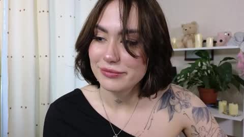 Snapshot of viktoriamoore chatting on May 9, 4:34 pm viktoriamoore online show from May 9, 4:34 pm