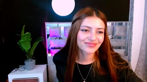 viky_evanss online show from October 14, 7:36 pm
