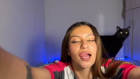 viky_evanss online show from June 30, 10:22 pm