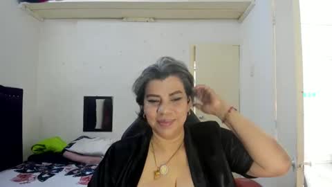 VIKY ADAMS online show from February 9, 2:54 pm