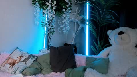 Hey sweetyIam Ariel 3 Ready to play with you online show from December 5, 8:00 am