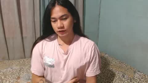 Snapshot of vinazane chatting on July 8, 10:42 am vinazane online show from July 8, 10:42 am