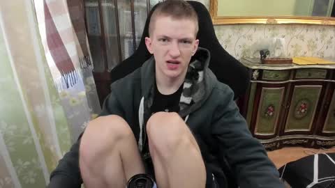 Snapshot of vince__dice chatting on May 14, 9:05 am Dimoooooon online show from May 14, 9:05 am