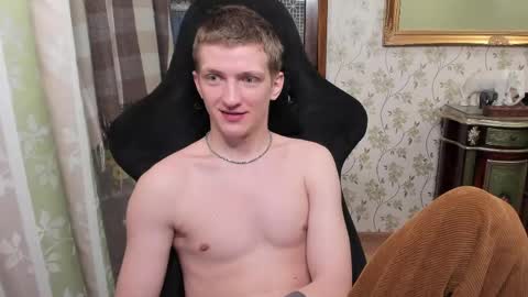 Snapshot of vince__dice chatting on June 8, 12:25 am Dimoooooon online show from June 8, 12:25 am