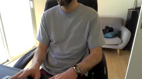 Snapshot of vince_du_80 chatting on April 24, 1:57 pm Vince online show from April 24, 1:57 pm