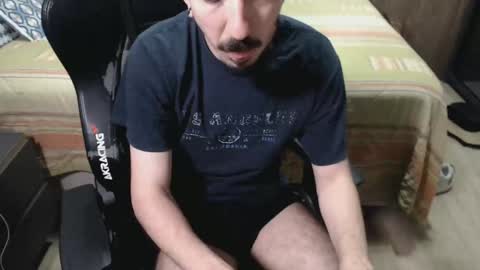 Snapshot of vincebruv chatting on January 10, 9:20 pm Vince Bruv online show from January 10, 9:20 pm