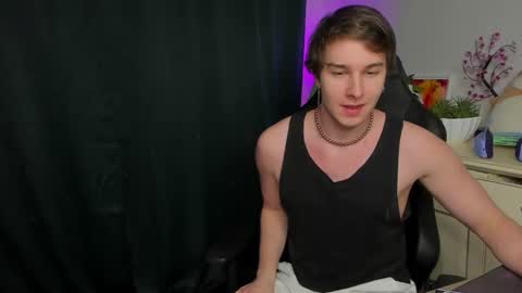 Vincent Strong online show from October 31, 9:54 am