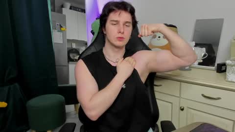 Vincent Strong online show from April 18, 9:35 am