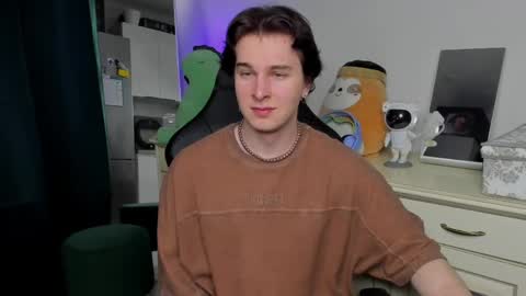 Vincent Strong online show from April 22, 9:33 am