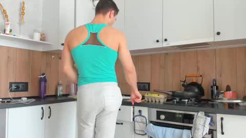 Vincent.  uncut 18cm online show from February 17, 7:47 am