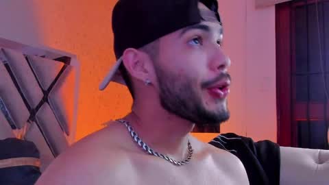 Vincent online show from April 20, 4:04 am