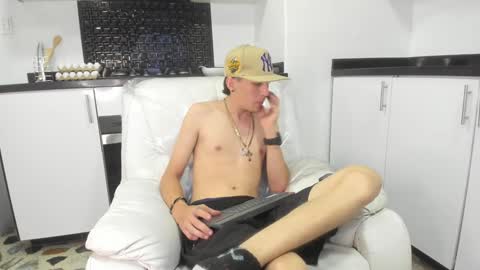 Vincent online show from December 1, 9:37 pm