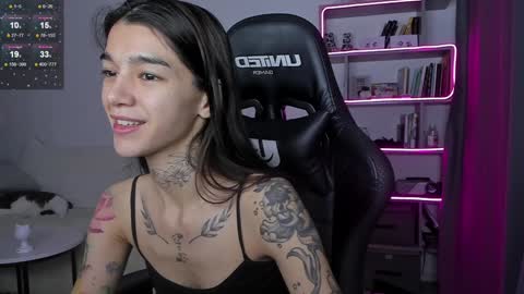 vinkitinkii online show from December 2, 7:58 am