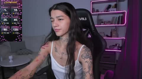 vinkitinkii online show from December 23, 9:27 am