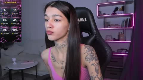 vinkitinkii online show from December 29, 6:56 am