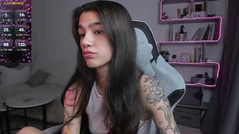 vinkitinkii online show from March 8, 6:21 am