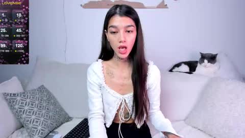 vinkitinkii online show from September 18, 6:59 am