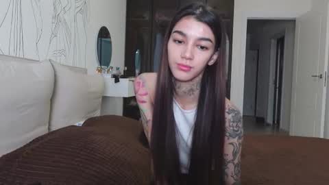 vinkitinkii online show from November 6, 7:20 am