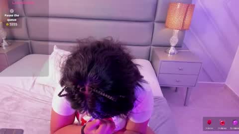 Vin  online show from April 16, 9:39 pm