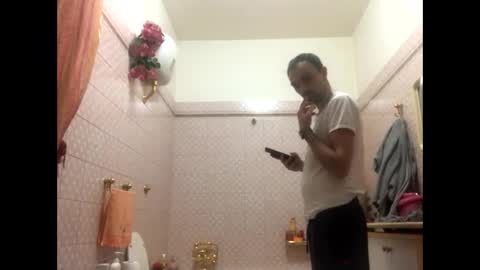 Zenith online show from February 4, 9:52 pm