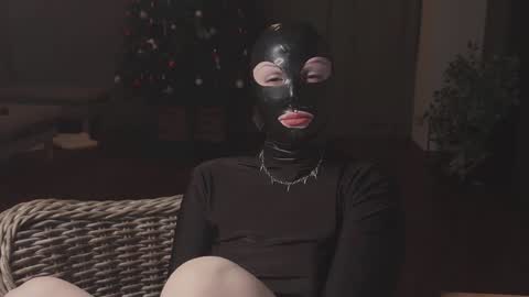 Diva Silvia online show from December 23, 3:55 pm