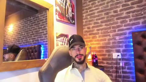 ---Vinzen--- online show from September 24, 5:11 am