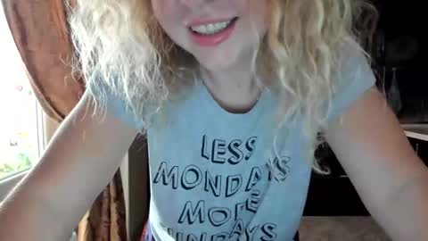 viodetta online show from September 21, 10:06 am