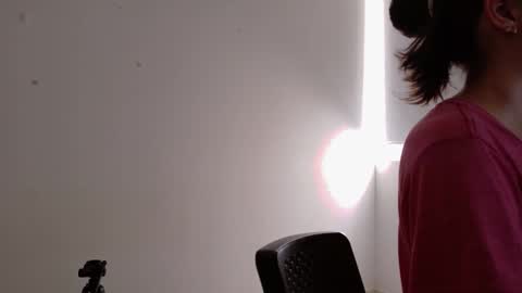 Violet online show from December 20, 6:37 pm