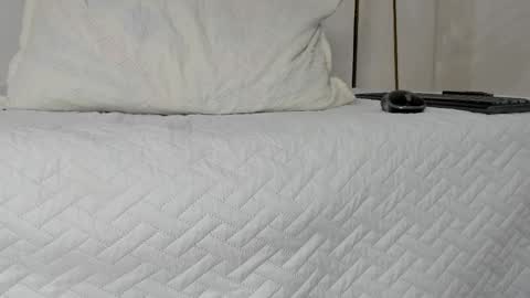 violeet_gray online show from February 14, 5:57 pm