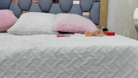 violeet_gray online show from March 8, 11:37 am