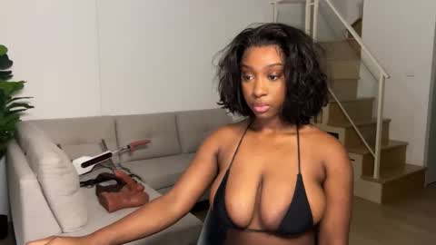 Fantasy Black Girl online show from September 14, 5:28 am