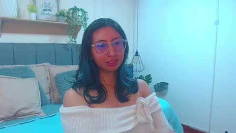 V I O L E T  online show from March 27, 1:55 pm