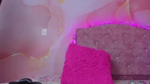violet__taylor_ online show from February 21, 2:34 am